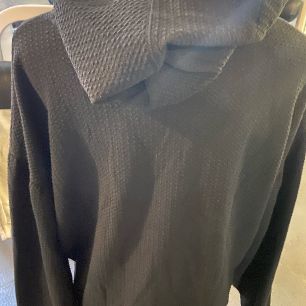 Black Textured pullover - Picture 3 of 4